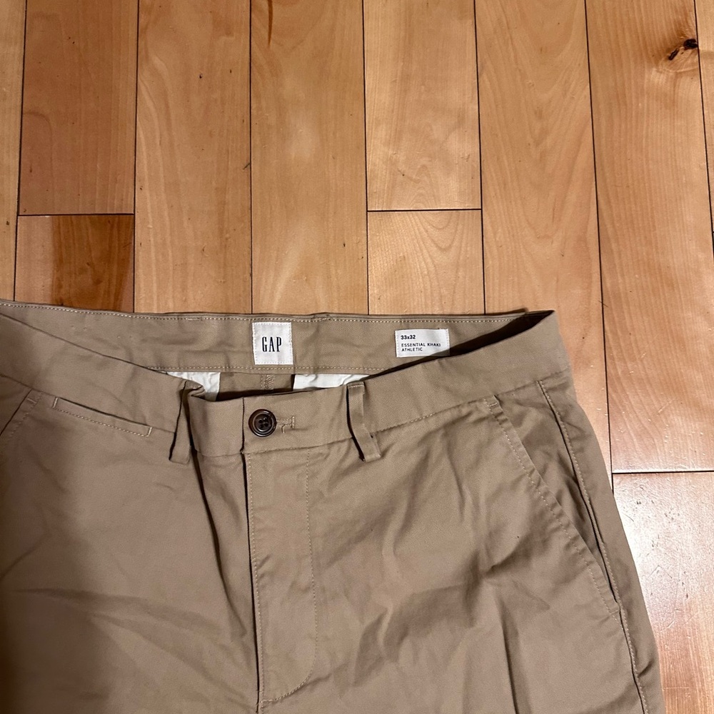 Gap Essential Khaki